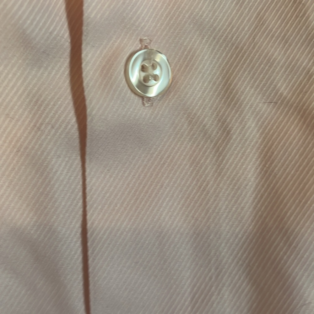 Jones New York men’s dress shirt in a pale pink shade in Great condition. - Picture 7 of 11